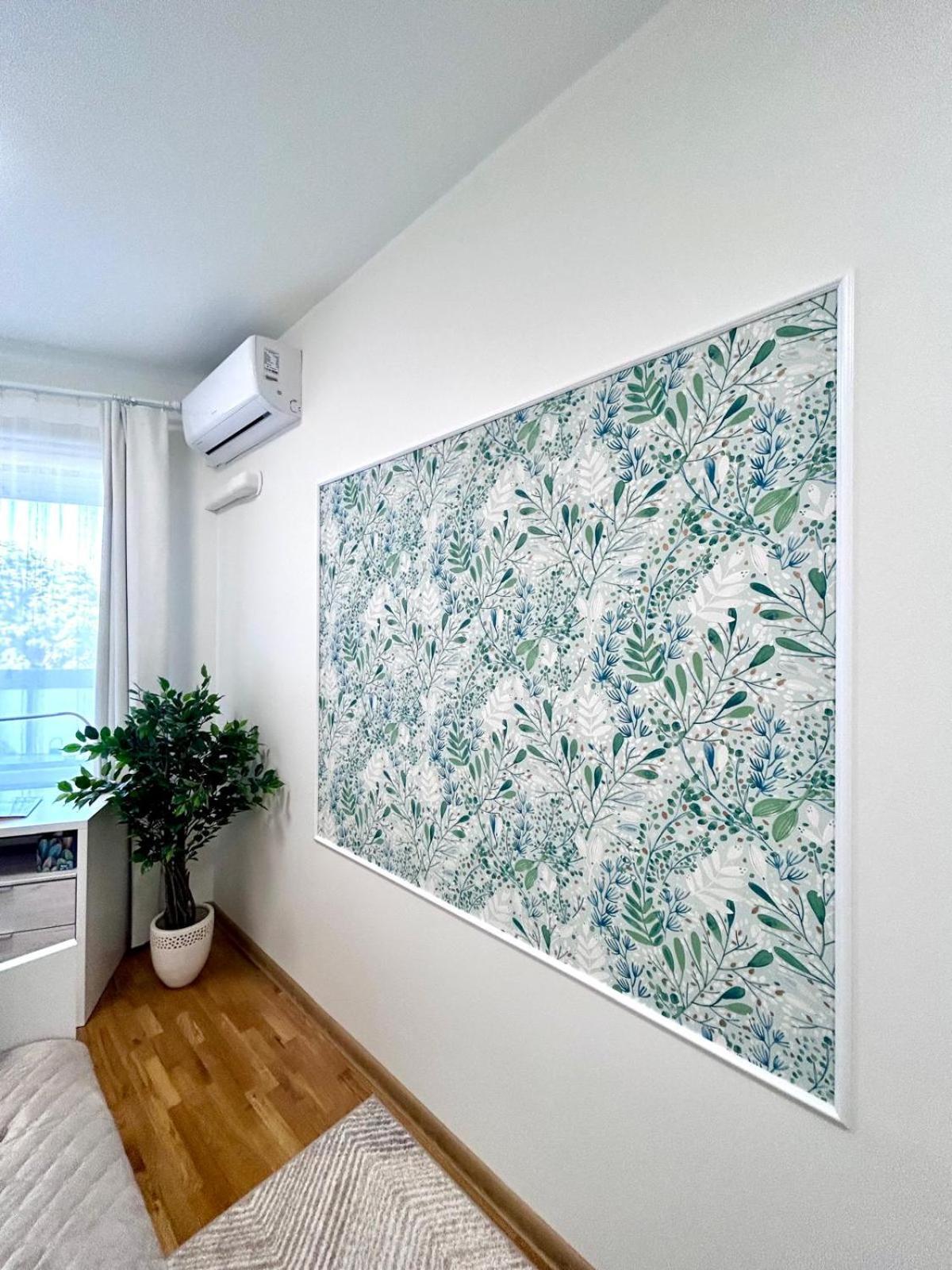 Stella'S Apartment - City Center - Free Secure Parking - Big Sun Terrace - Air Conditioning - Wifi - Tram To The Tallinn Bus Station And Old Town Exteriör bild