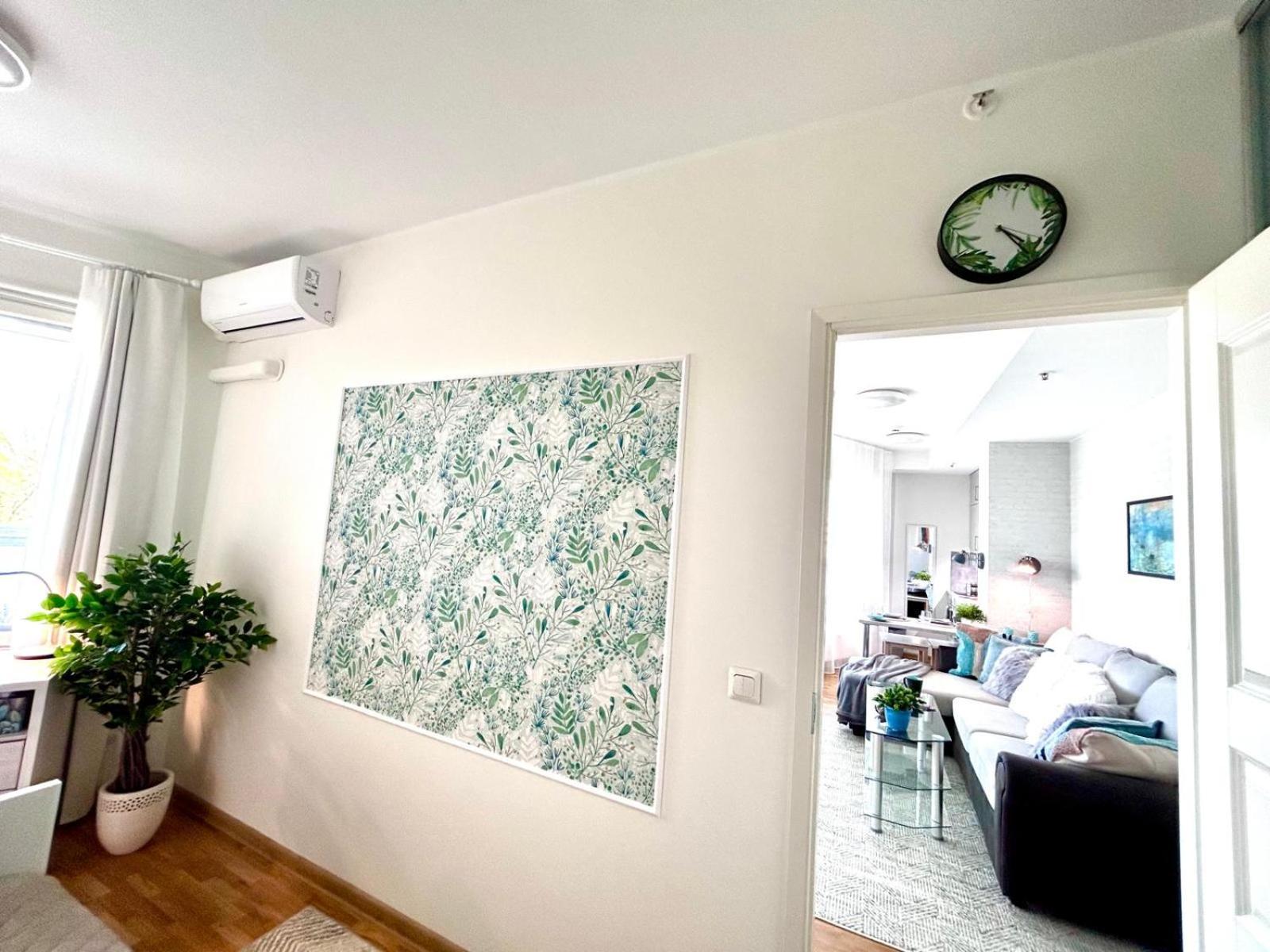 Stella'S Apartment - City Center - Free Secure Parking - Big Sun Terrace - Air Conditioning - Wifi - Tram To The Tallinn Bus Station And Old Town Exteriör bild
