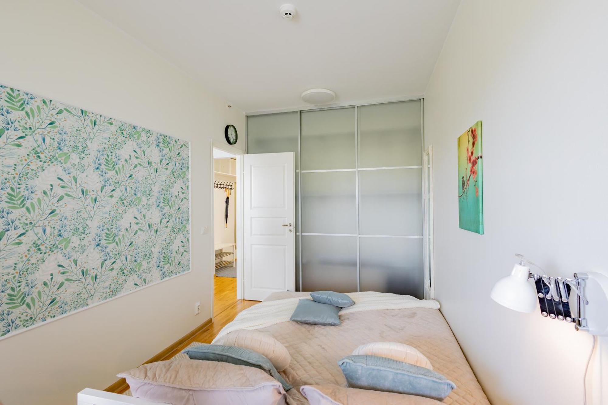 Stella'S Apartment - City Center - Free Secure Parking - Big Sun Terrace - Air Conditioning - Wifi - Tram To The Tallinn Bus Station And Old Town Exteriör bild